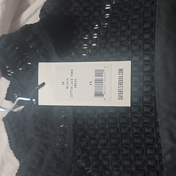 Daya By Zendaya | Dresses | Daya By Zendaya Black Mock Crochet Neck